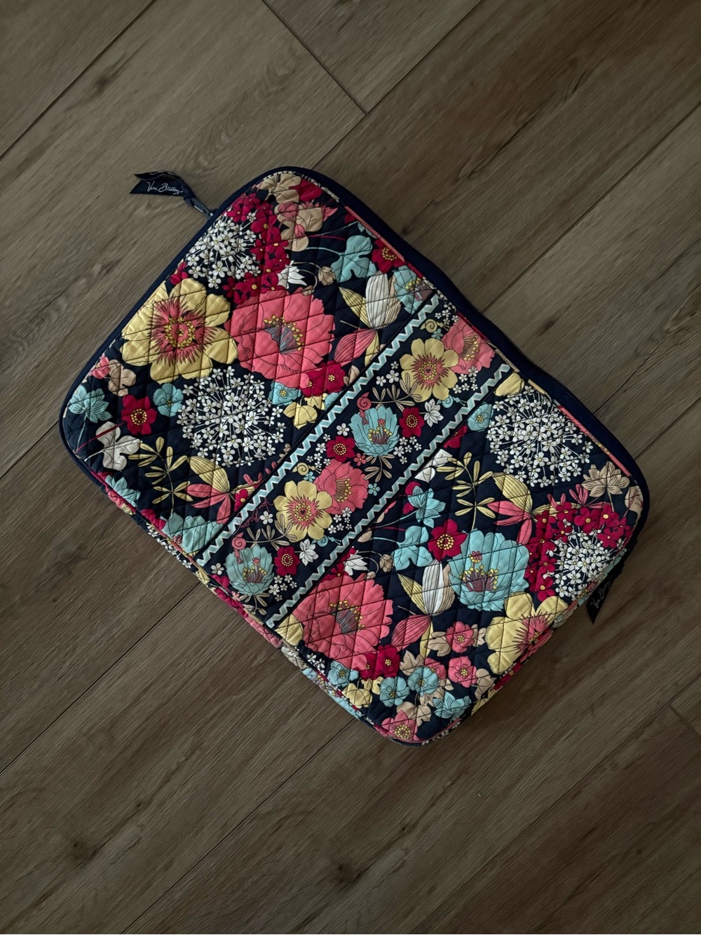 Vera Bradley Padded Quilted Multicolor Floral Laptop Case